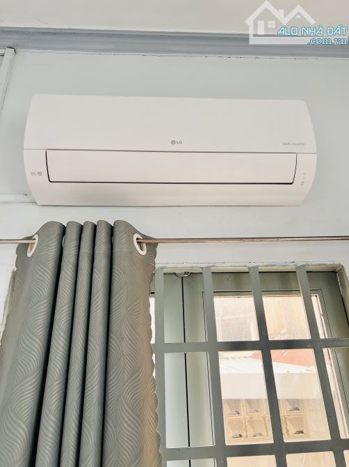 Phòng ban công phơi đồ riêng, 2 cửa sổ Quận 1 chỉ 3 triệu - 4
