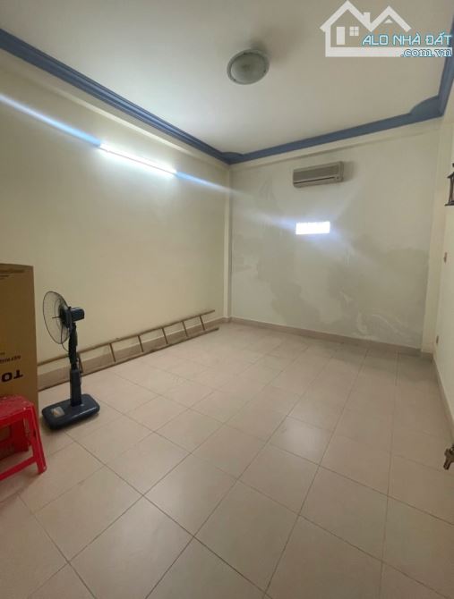 BÁN NHÀ 3 TẦNG HUỲNH TẤN PHÁT – Q7  Diện tích: 4x20m, nhà xây kiên cố – chắc chắn - 5
