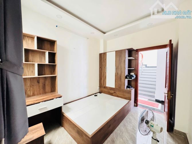 SIÊU PHẨM NHÀ HIẾM NGAY SIÊU THỊ EMART 2 NGANG 5,8M ĐÚC 5 TÂNG DTCN : 70M2 P14 GÒ VẤP - 5
