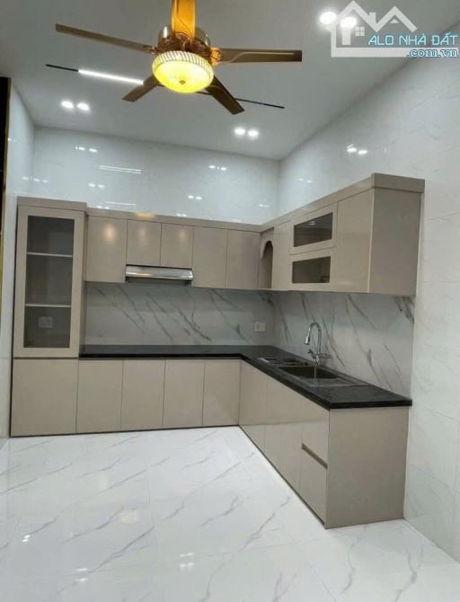 GÁC LỬNG HIỆN ĐẠI, GẦN KDL BỬU LONG GIÁ 1TY480 ĐƯỜNG XE HƠI - 5