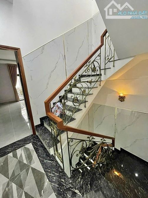 🏡 NHÀ ĐẸP - 4 TẦNG – TIỆN Ở & KINH DOANH - XE HƠI NGỦ TRONG NHÀ - 66M2💰GIÁ CHỈ 5.95 TỶ ( - 5