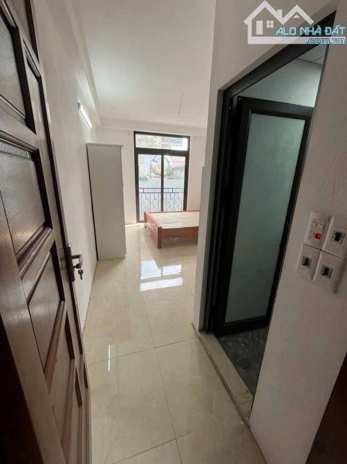 Lĩnh Nam 50m2, 5 Tầng, 8 phòng khép kín, mới keng full nội thất. Chỉ 8.5t - 5
