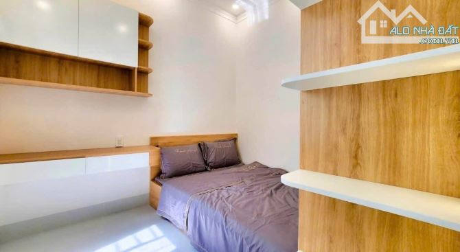 NHÀ 3 TẦNG TRUNG TÂM PHỐ HẺM CÙ CHÍNH LAN ( NGAY ĐẠI LỘ ĐÔNG TÂY ) Ra ngã 6 chưa tới 2phút - 5