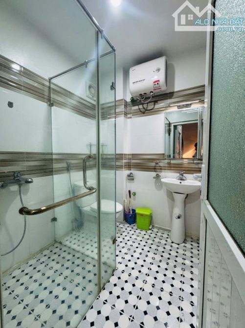 BÁN NHÀ RIÊNG 46m ,6 TẦNG THANG MÁY .XÃ ĐÀN ĐỐNG ĐA HÀ NỘI .GIÁ 10.9tỷ - 5