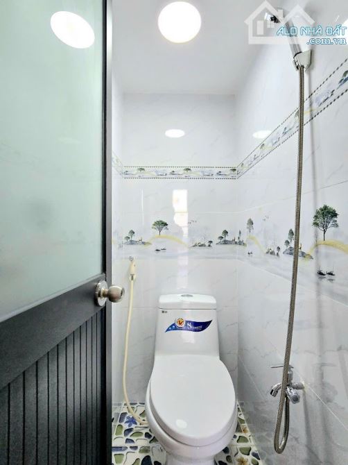 ❌❌❌ Nhà mới đẹp 100% diện tích siêu bự. Cách Huỳnh Tấn Phát chỉ có 50 m.. kế Q7 - 5