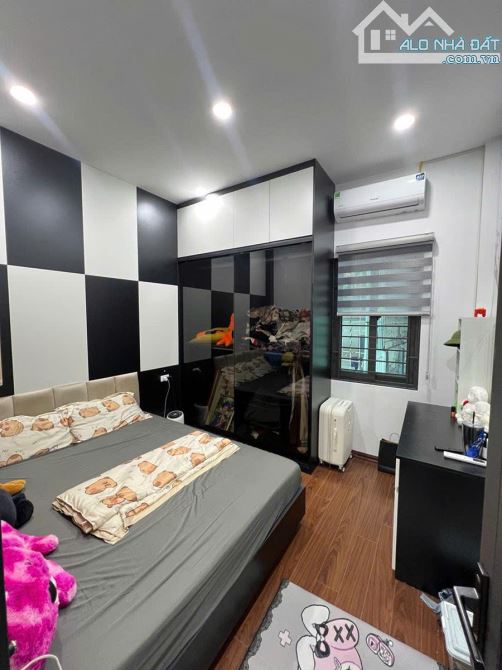 BÁN NHÀ THỊNH QUANG ĐỐNG ĐA NHÀ MỚI KINH DOANH ÔTÔ ĐỖ CỬA DT 50M 5T 14.8 TỶ - 5