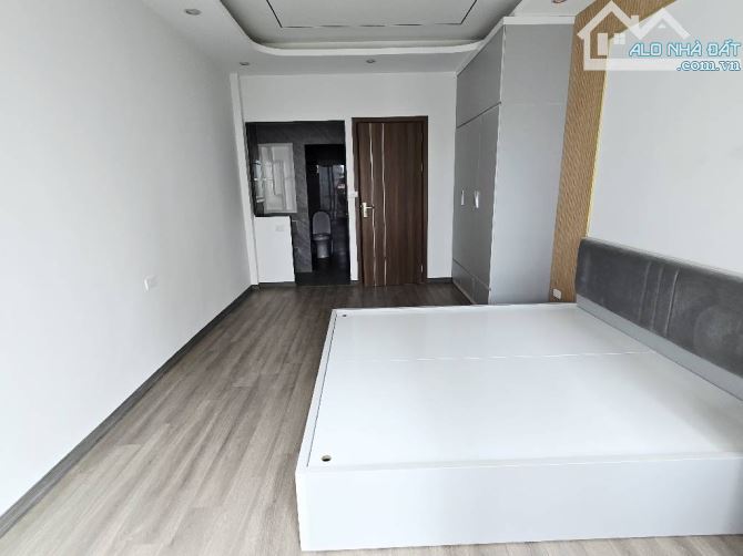 🏡 THẠCH BÀN – LONG BIÊN 🏡  🌟 NHÀ 5 TẦNG MỚI – THIẾT KẾ HIỆN ĐẠI – GẦN TRƯỜNG CẤP 3 THẠC - 5