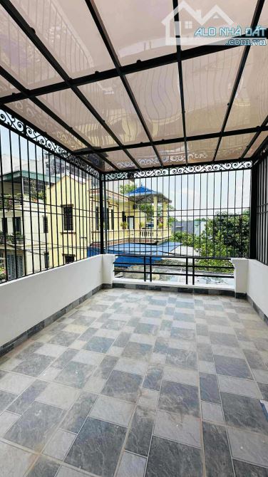 Bán nhà 5 tầng Thượng Thanh, xây mới, 60m2, có sân cổng để xe, gần ô tô, giá nhỉnh 6 tỷ - 5