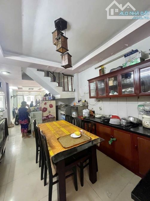 Bán Nhà 6 Tầng BTCT, Mặt Tiền Kinh Doanh, Đường Hoàng Dư Khương, Quận 10, Chỉ 14.9 Tỷ - 5