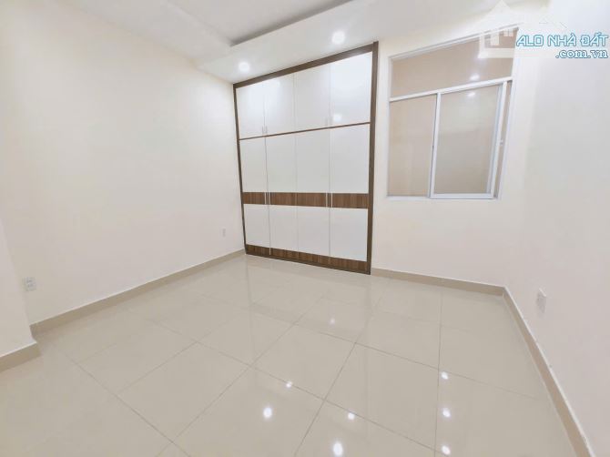 Chỉ còn 1 căn duy nhất – hẻm xe hơi, 3 tầng Linh Trung, giá cực tốt! - 5