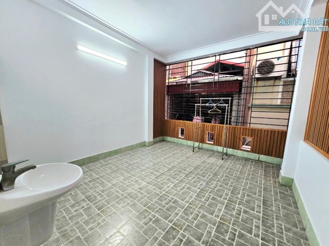 PHÁO ĐÀI LÁNG –LÁNG THƯỢNG -ĐỐNG ĐA -  44M² – 5 TẦNG – GẦN PHỐ – Ở NGAY/CHO THUÊ – 14 TỶ - 5