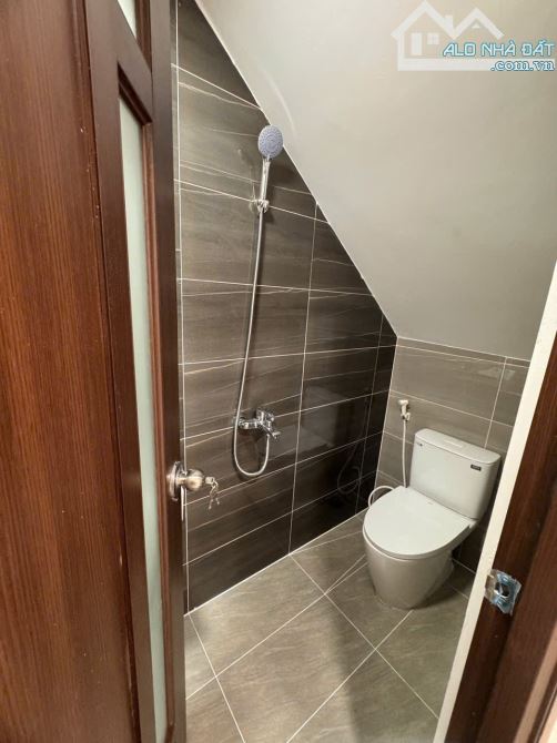 TẶNG TOÀN BỘ NỘI THẤT! Bán Nhà Phú Nhuận HXH Phan Xích Long gần Bệnh viện Hoàn Mỹ - 4 Tầng - 5
