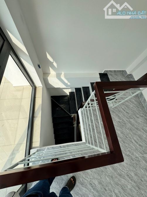 BÁN NHÀ MẶT TIỀN PHAN VĂN TRỊ QUÂN 5 NHÀ 5 LẦU - 5