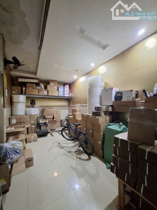 BÁN TẬP THỂ T1, KD – CÔNG TY XD DÂN DỤNG, VĂN CHƯƠNG, ĐỐNG ĐA. 80M² – 2PN. 4,39 TỶ - 5