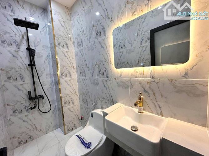 BÁN NHÀ HUỲNH TẤN PHÁT TÂN CỔ ĐIỂN ĐẸP LUNG LINH NỞ HẬU TÀI LỘC. - 5