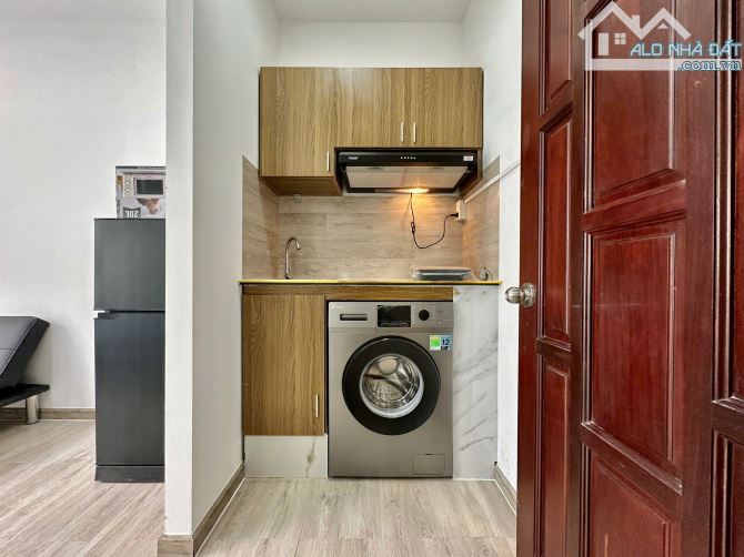 Căn hộ 1 PN + 1 phòng khách ngay quận 1, cửa sổ đón nắng, gần đại học UEH, Đại học Hoa Sen - 5