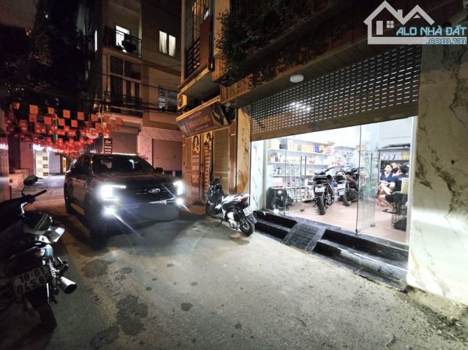 Bán nhà Lạc Long Quân - Nghĩa Đô - Cầu Giấy, KD đỉnh, ô tô tránh, 5T, 36m2 , giá quanh 10 - 5