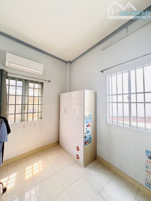 Phòng ban công phơi đồ riêng, 2 cửa sổ Quận 1 chỉ 3 triệu - 5