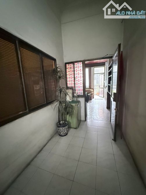 Bán nhà mặt tiền Thạch Thị Thanh, 6x22 Tân Định Q1 - 6