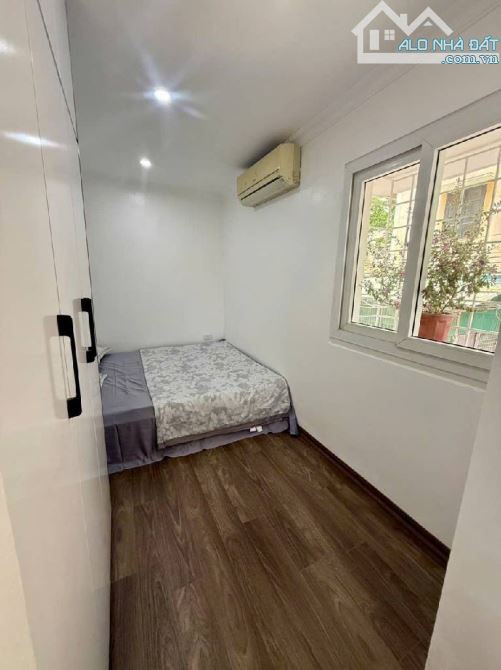Bán tập thể tầng 2 phố Huỳnh Thúc Kháng-Pháo Đài Láng, căn 3 ngủ 90m2 sử dụng - 6