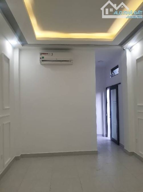Mặt Tiền Ngay Phú Mỹ Hưng - 5x28 - Quận 7 - Đường 14m - Nhỉnh 17 Tỷ - 6