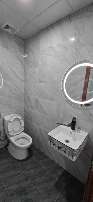 7.x tỷ/100 M2/ 6 M tiền/3 tầng Kim Sơn.Ô tô Chánh - 6