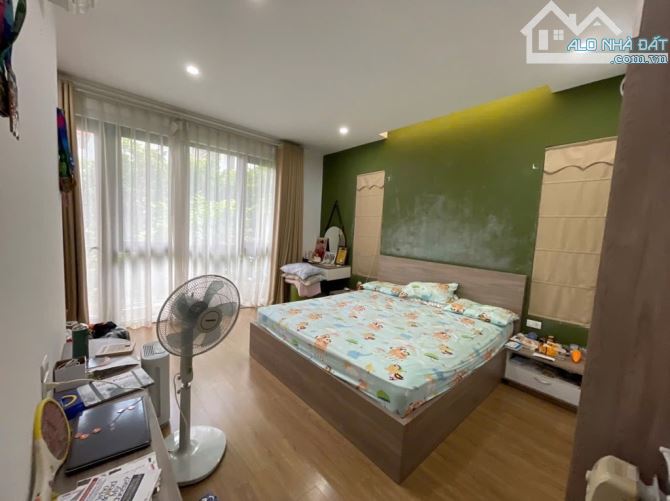 BÁN NHÀ BIỆT THỰ 122m2 NGUYỄN SƠN- Ô TÔ ĐỖ CỬA. HOA HẬU. MT 6M. HƠN 18 TỶ - 6