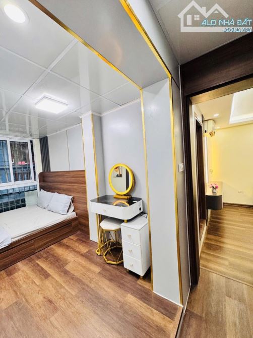 Bán Căn Hộ TT 70M- 2 Ngủ - 2 WC Full Nội Thất tại phố Hồng Mai - Nhỉnh 3 tỷ - 6