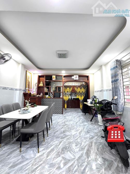 CẦN BÁN NHÀ ĐẸP CHÍNH CHỦ 4 TẦNG ST - DƯỚI 6 TỶ - QUẬN 4 - 6