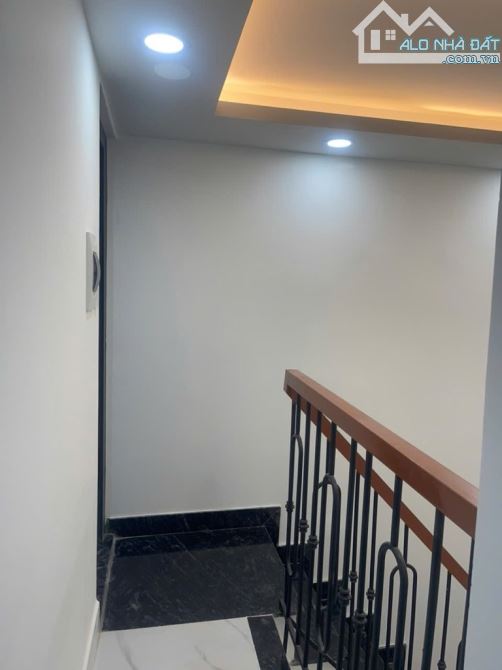 SIÊU PHẨM 3 TẦNG -2 TỶ 750  -TÂN THÀNH  -DTSD 60M2 - 6