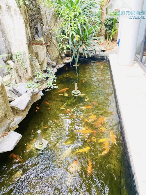 Bán biệt thư sân vườn quận Cầu Giấy, nội thất nhập khẩu, DT 268.5m2 5T, ở kết hợp vp, 74tỷ - 6