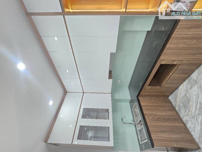 BÁN NHÀ GỐC ĐỀ-HOÀNG MAI-NGÕ 3 GÁC-GẦN Ô TÔ-NHÀ MỚI 38M x 5 TẦNG-7,5 TỶ - 6