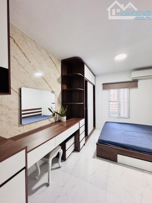 BÁN CĂN HỘ TẬP THỂ ĐỒNG XA – MAI DỊCH, CẦU GIẤY | 60m² – 2 NGỦ – 2 VS – GIÁ CHỈ HƠN 3 TỶ - 6