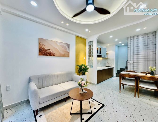🟢 NHÀ ĐẸP CẠNH PHỐ  PHAN XÍCH LONG-DTSD: 110M2 SÀN+ 4TẦNG-3 PN-CHỈ: - 6