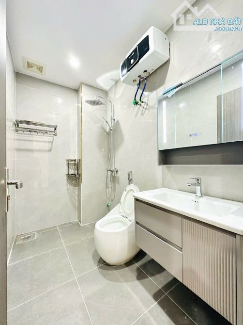 Bán nhà Trần Nguyên Hãn 73m 4 tầng giá 4 tỷ 8 - 7