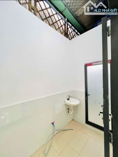 Cần tiền trả nợ bán gấp nhà còn mới 108m2 ở Hóc Môn giá 930 triệu. - 7