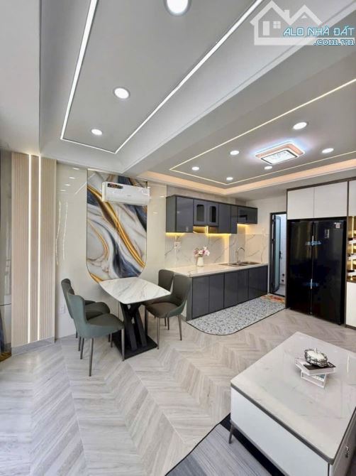 Nhà Phường 3 Quận Gò Vấp 4 tầng 3 phòng ngủ hẻm xe hơi 4n bao thủ tục sang tên giá 5,49 tỷ - 7