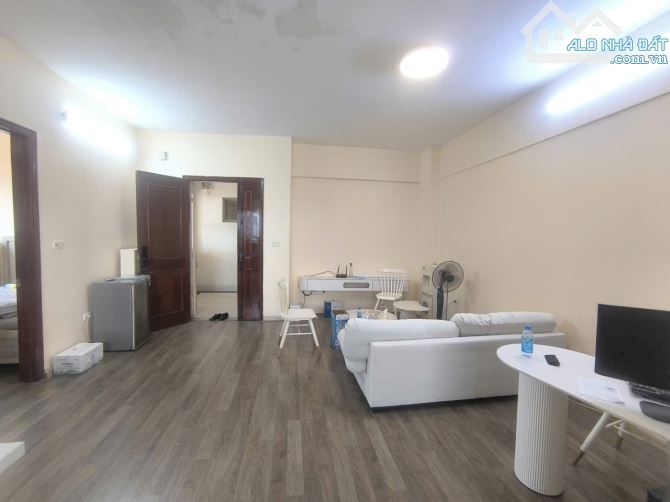BÁN CHUNG CƯ THẠCH BÀN LONG BIÊN 70m, 2 PN, 2 WC NHỈNH 3 TỶ THOÁNG SÁNG GẦN AEON LONG BIÊN - 7