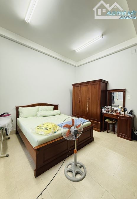 NHÀ TRUNG TÂM TÂN PHÚ – GẦN CHỢ TÂN HƯƠNG – GÒ DẦU – 65m2 (4.4m ❌ 15m) - 3 TẦNG CHỈ 7.2 TỶ - 7