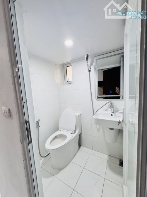 BÁN CĂN HỘ TẬP THỂ ĐỒNG XA – MAI DỊCH, CẦU GIẤY | 60m² – 2 NGỦ – 2 VS – GIÁ CHỈ HƠN 3 TỶ - 7