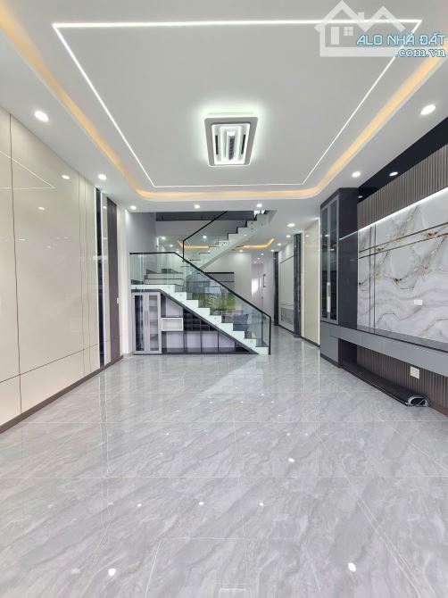 Bán nhà 1 trệt 1 lầu full nội thất, sân ô tô p.Tân Hạnh Tp.Biên Hòa chỉ 3ty700 TL M7525 - 7