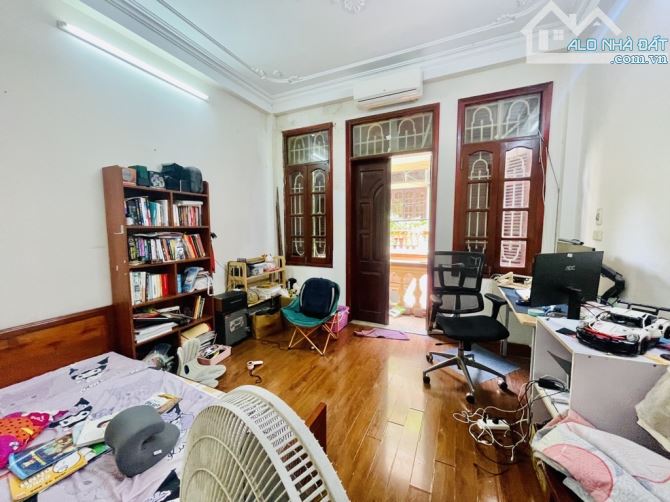 Bán nhà cạnh Vincom Nguyễn chí Thanh. 50m2. Lô góc. ô tô tránh kinh doanh. Giá 19.8 ty - 5