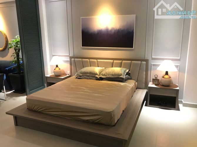 LUXURY STUDIO FULL INTERIOR BALCONY EXTREMELY BEAUTIFUL IN DIÍTRICT 4 - 7