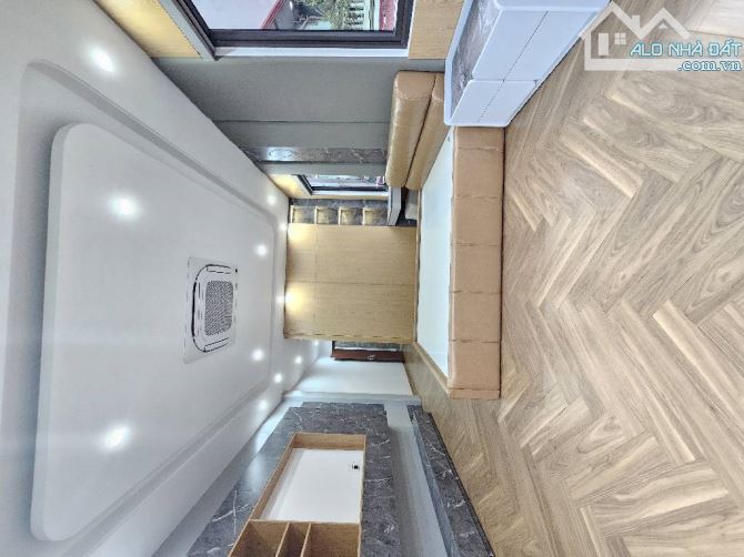 11.3 tỷ/53 m2/6 Tầng/ Cự Khối/ Gara Ô tô - 8