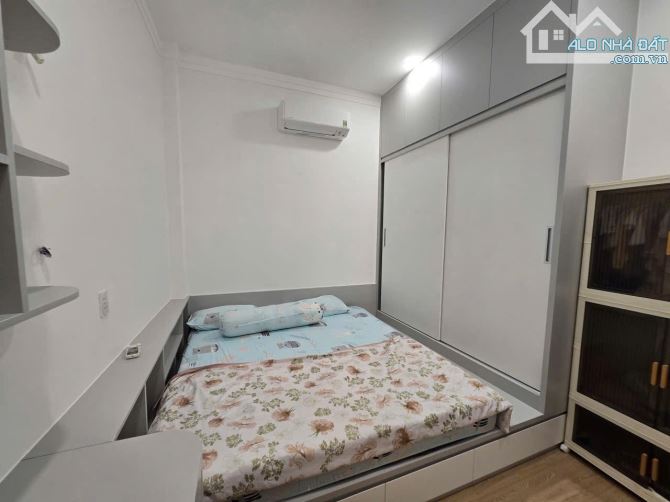 Nhà 2 tầng mặt tiền Kinh Doanh đường Nguyễn Khuyến - 8