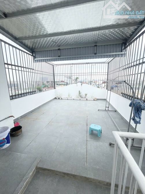 B.Á.N NHÀ SÁT LAI XÁ, Ô TÔ TRÁNH, THANG MÁY NHẬP , Ở VÀ KINH DOANH TỐT 43M2, 9 TỶ 39 - 8