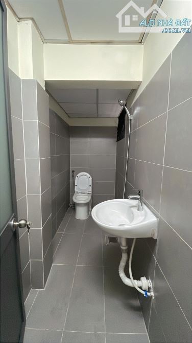 NHÀ PHAN VĂN TRỊ – BÌNH THẠNH – CÁCH MẶT TIỀN VÀI BƯỚC - 8