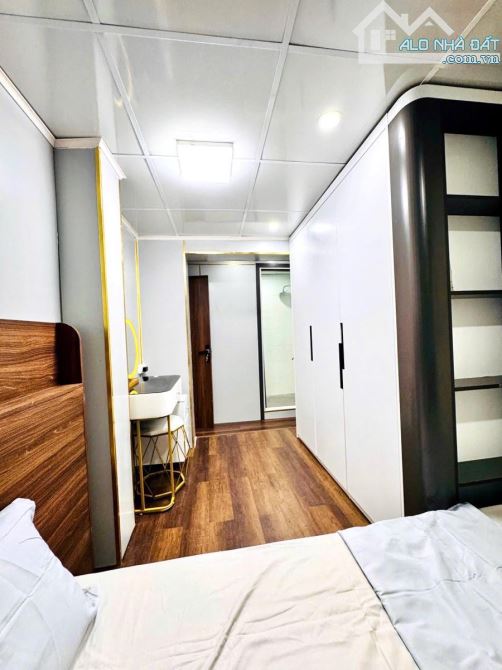 Bán Căn Hộ TT 70M- 2 Ngủ - 2 WC Full Nội Thất tại phố Hồng Mai - Nhỉnh 3 tỷ - 8
