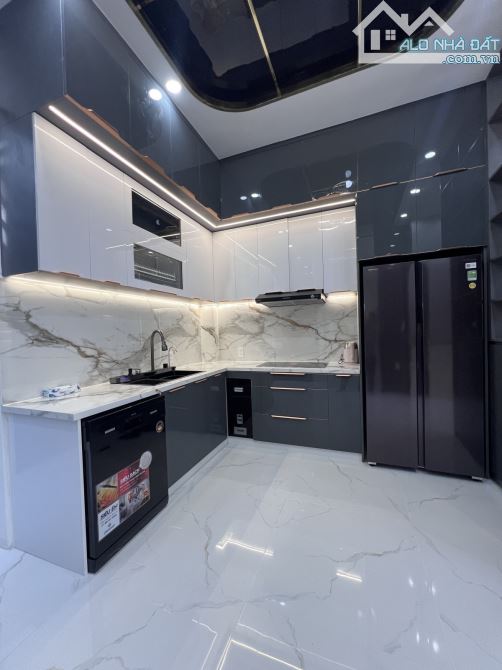 🏡 BÁN NHÀ 4 TẦNG TRUNG TÂM NHÀ BÈ  ✨ Giá chỉ 7.25 Tỷ – Full nội thất cao cấp - 8