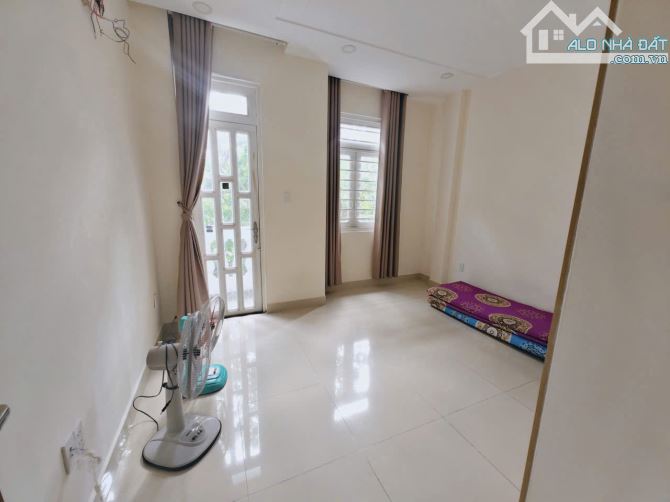 Chỉ còn 1 căn duy nhất – hẻm xe hơi, 3 tầng Linh Trung, giá cực tốt! - 8